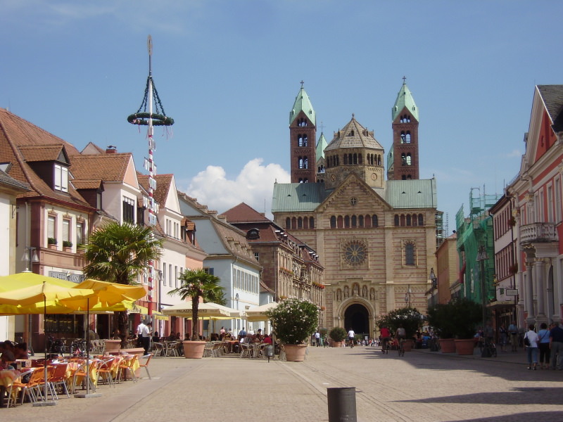 Maximillianstrasse und Dom