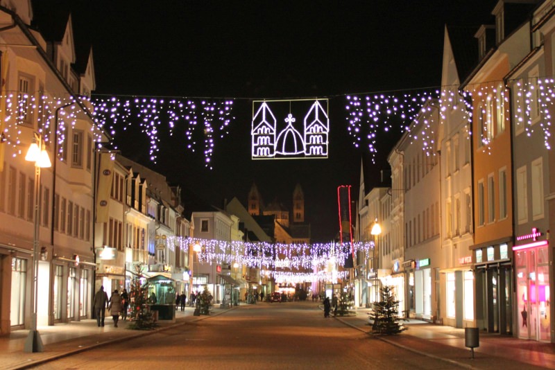 Neue Weihnachtsbeleuchtung